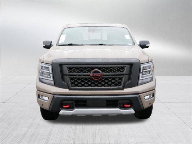 2023 Nissan TITAN Crew Cab PRO-4X 4x4 2023 Nissan TITAN Crew Cab PRO-4X 4x4