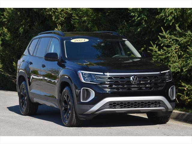2024 Volkswagen Atlas 2.0T Peak Edition SEL