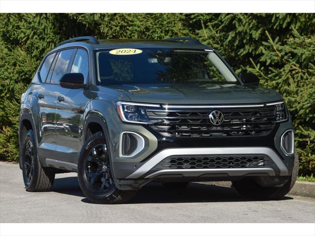 2024 Volkswagen Atlas 2.0T Peak Edition SEL