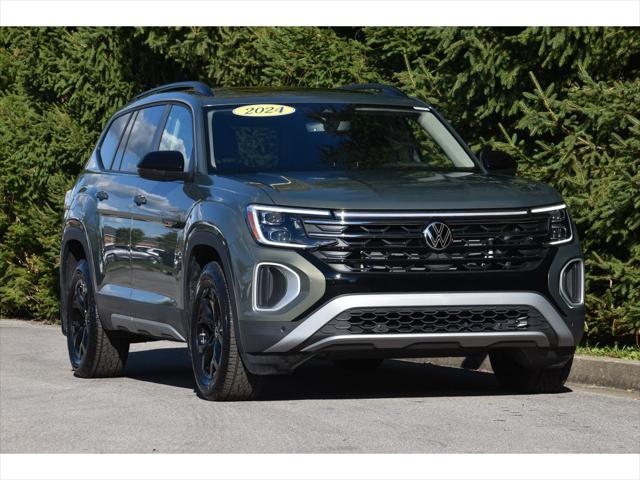 2024 Volkswagen Atlas 2.0T Peak Edition SEL