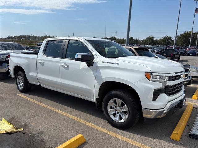 2023 Chevrolet Silverado 1500 4WD Crew Cab Standard Bed LT
