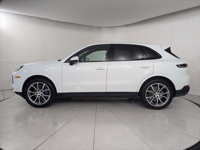 2025 Porsche Cayenne Unknown