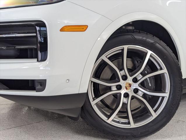2025 Porsche Cayenne Unknown