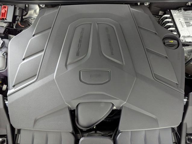 2025 Porsche Cayenne Unknown