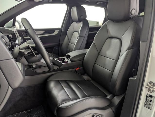2025 Porsche Cayenne Unknown