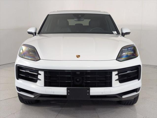 2025 Porsche Cayenne Unknown