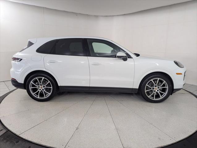 2025 Porsche Cayenne Unknown