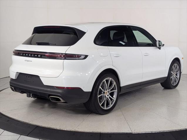 2025 Porsche Cayenne Unknown