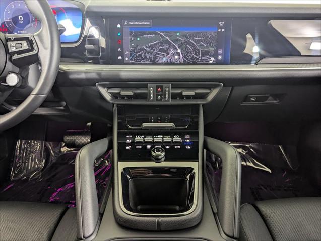 2025 Porsche Cayenne Unknown