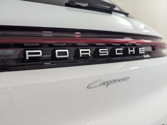 2025 Porsche Cayenne Unknown