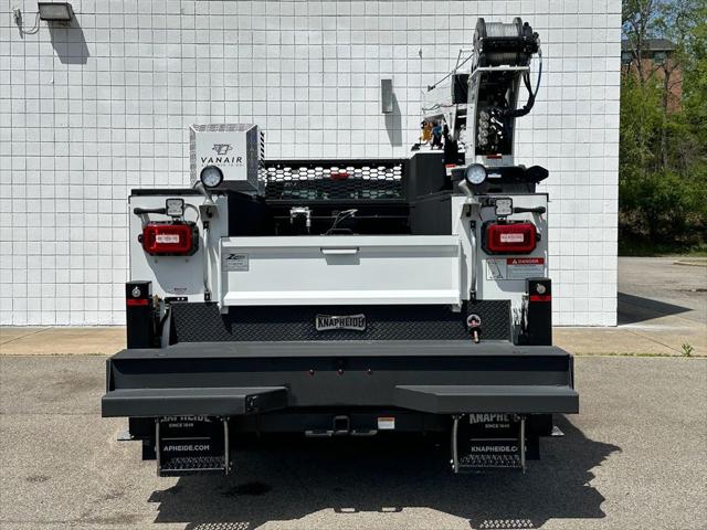 2025 Ford F-550 XL