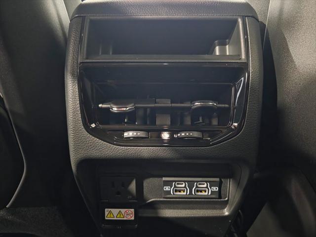 2025 Jeep Grand Cherokee Altitude X 4x4