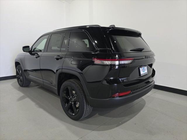 2025 Jeep Grand Cherokee Altitude X 4x4
