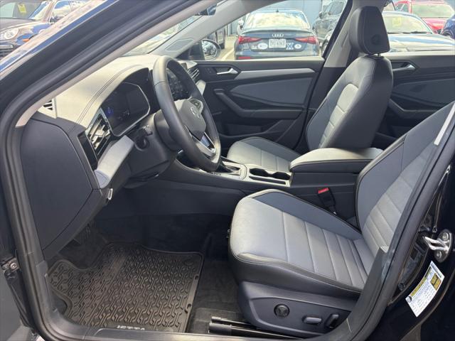 2025 Volkswagen Jetta 1.5T SE