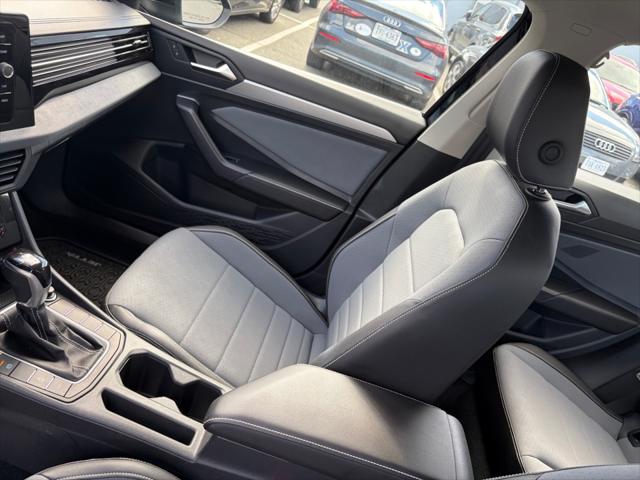 2025 Volkswagen Jetta 1.5T SE