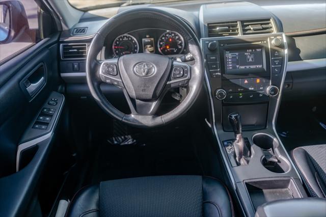 2017 Toyota Camry SE