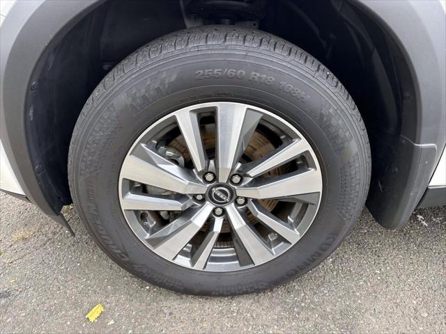 2024 Nissan Pathfinder SL 4WD [9]