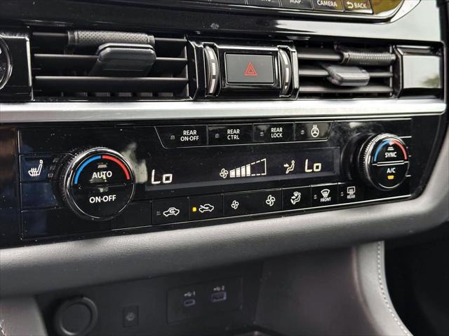 2024 Nissan Pathfinder SL 4WD [23]