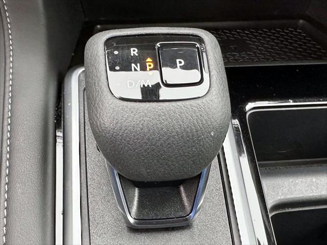 2024 Nissan Pathfinder SL 4WD [26]