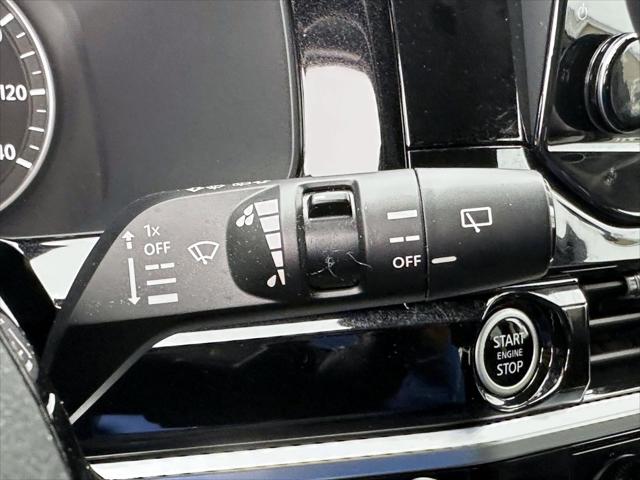 2024 Nissan Pathfinder SL 4WD [33]