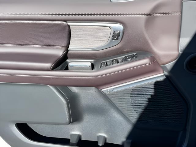 2025 Ford Expedition Platinum MAX