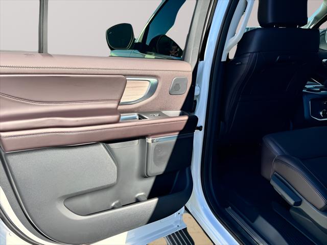 2025 Ford Expedition Platinum MAX