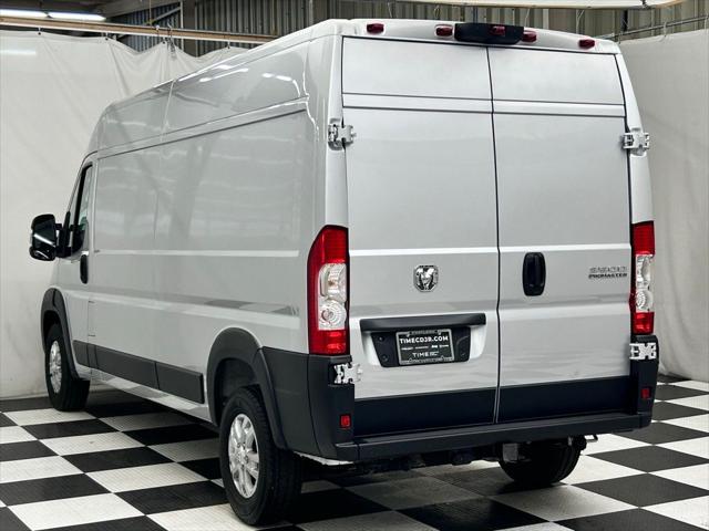 2026 Ram ProMaster Cargo Van SLT
