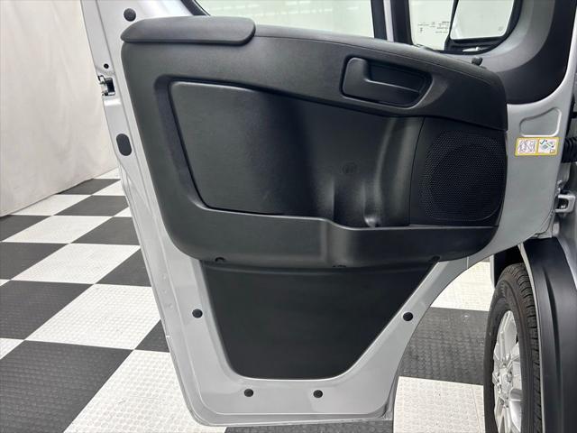 2026 Ram ProMaster Cargo Van SLT