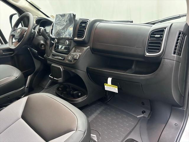2026 Ram ProMaster Cargo Van SLT