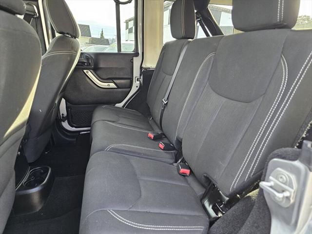 2016 Jeep Wrangler Unlimited Sahara