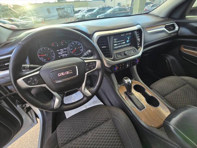 2017 GMC Acadia SLE-1