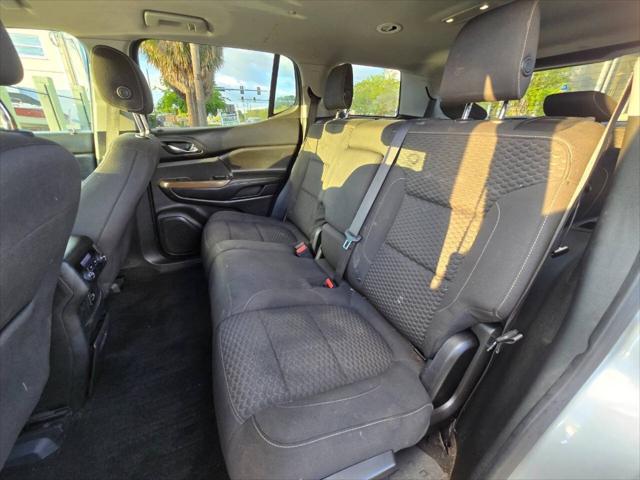 2017 GMC Acadia SLE-1