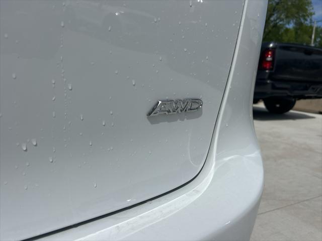 2026 Chrysler Pacifica Select AWD