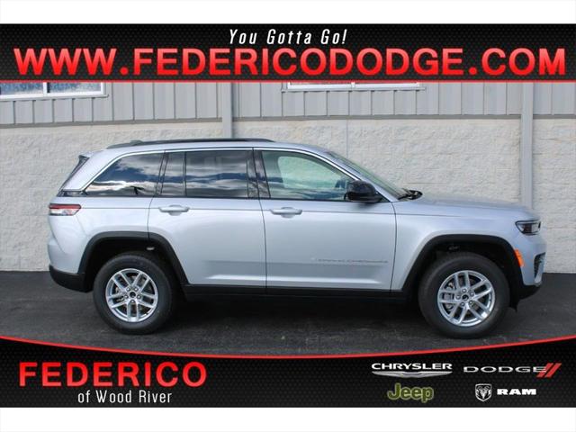 2025 Jeep Grand Cherokee GRAND CHEROKEE LAREDO X 4X4