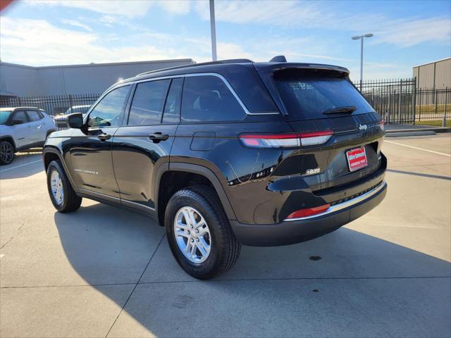 2025 Jeep Grand Cherokee GRAND CHEROKEE LAREDO 4X2