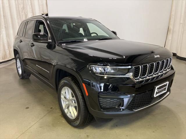 2025 Jeep Grand Cherokee GRAND CHEROKEE LAREDO X 4X4 2025 Jeep Grand Cherokee GRAND CHEROKEE LAREDO X 4X4