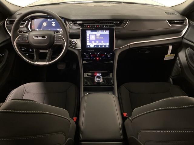 2025 Jeep Grand Cherokee GRAND CHEROKEE LAREDO X 4X4 2025 Jeep Grand Cherokee GRAND CHEROKEE LAREDO X 4X4