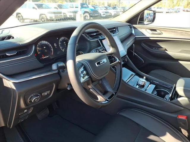 2025 Jeep Grand Cherokee Overland 4x4