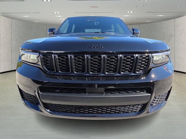 2025 Jeep Grand Cherokee GRAND CHEROKEE L ALTITUDE 4X2 2025 Jeep Grand Cherokee GRAND CHEROKEE L ALTITUDE 4X2