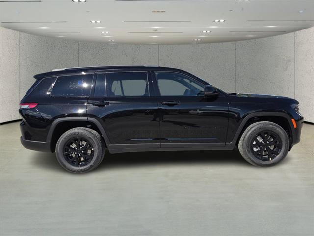 2025 Jeep Grand Cherokee GRAND CHEROKEE L ALTITUDE 4X4