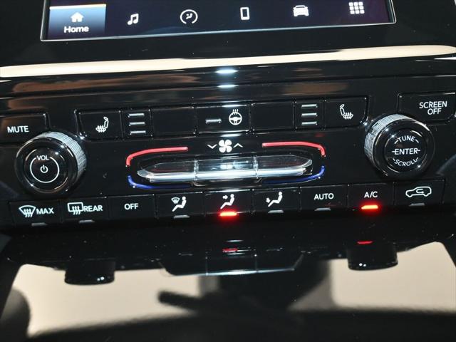 2025 Jeep Grand Cherokee GRAND CHEROKEE LAREDO 4X4