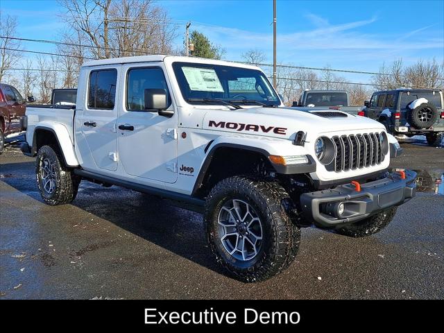 2026 Jeep Gladiator GLADIATOR MOJAVE X 4X4