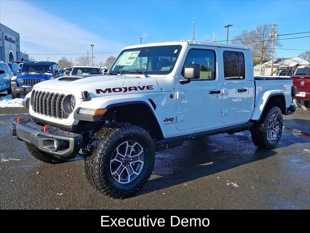 2026 Jeep Gladiator GLADIATOR MOJAVE X 4X4