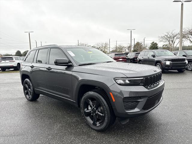 2025 Jeep Grand Cherokee GRAND CHEROKEE ALTITUDE 4X4 2025 Jeep Grand Cherokee GRAND CHEROKEE ALTITUDE 4X4