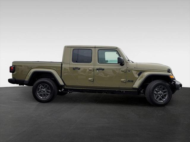 2026 Jeep Gladiator GLADIATOR SPORT S 4X4