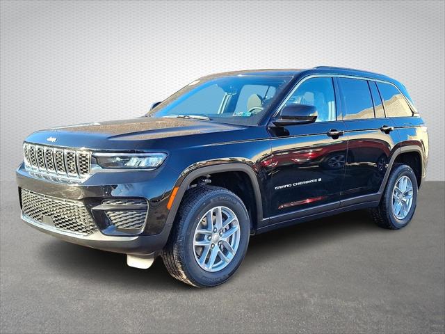 2025 Jeep Grand Cherokee GRAND CHEROKEE LAREDO X 4X4