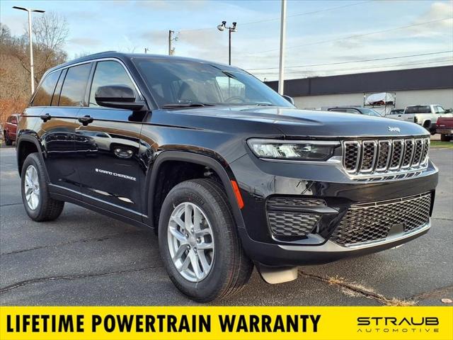2025 Jeep Grand Cherokee GRAND CHEROKEE LAREDO X 4X4