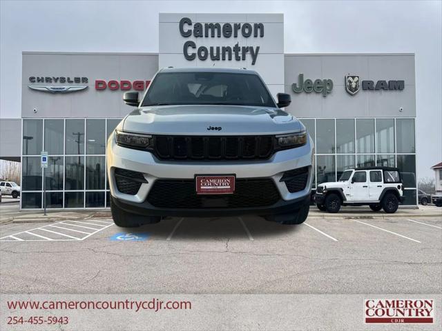 2025 Jeep Grand Cherokee GRAND CHEROKEE ALTITUDE 4X4 2025 Jeep Grand Cherokee GRAND CHEROKEE ALTITUDE 4X4