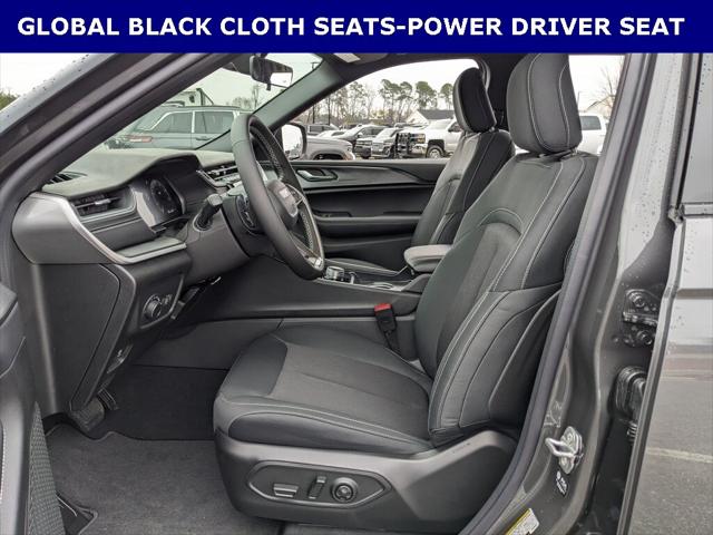 2025 Jeep Grand Cherokee GRAND CHEROKEE LAREDO 4X2 2025 Jeep Grand Cherokee GRAND CHEROKEE LAREDO 4X2