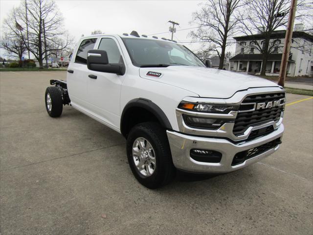 2026 RAM Ram 3500 Chassis Cab RAM 3500 TRADESMAN CREW CAB CHASSIS 4X4 60 CA
